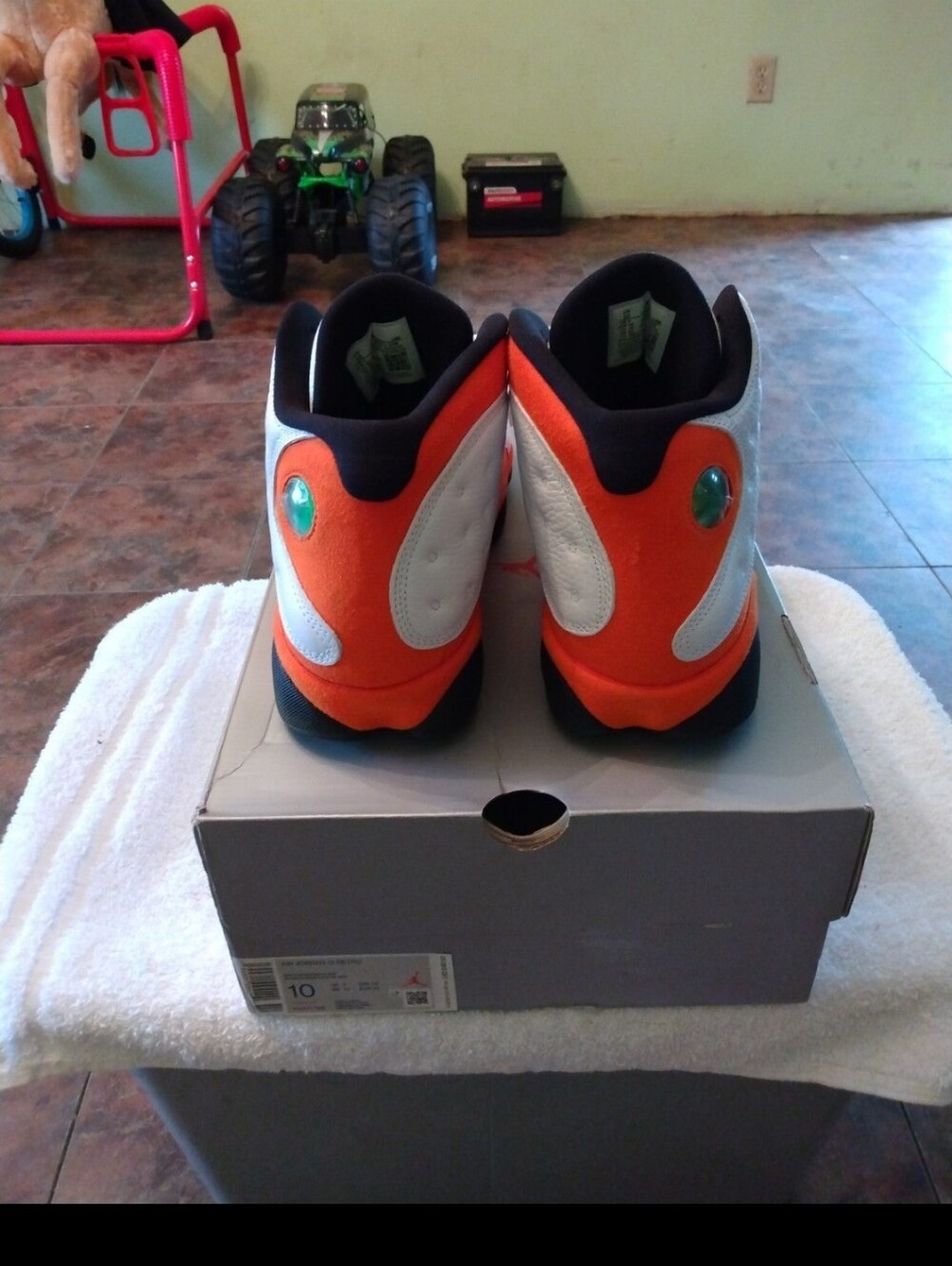Air Jordan 13 retro size 10 - Picture 3 of 4